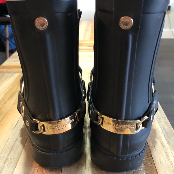 NWOT - KARL LAGERFELD PARIS -SLIP ON RUBBER BOOTS - Picture 2 of 3